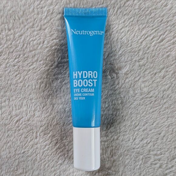 Neutrogena Hydro Boost Daily Under Eye Cream 15ml - Picture 2 of 3